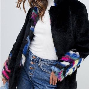 Urban Code Faux Fur with bright fur trim